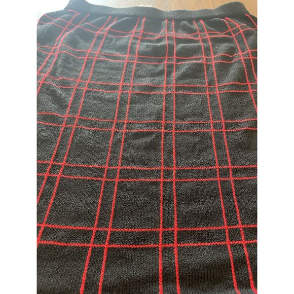 J.S.S womens knitwear skirt P black red plaid USA wool preppy classic - Picture 2 of 7
